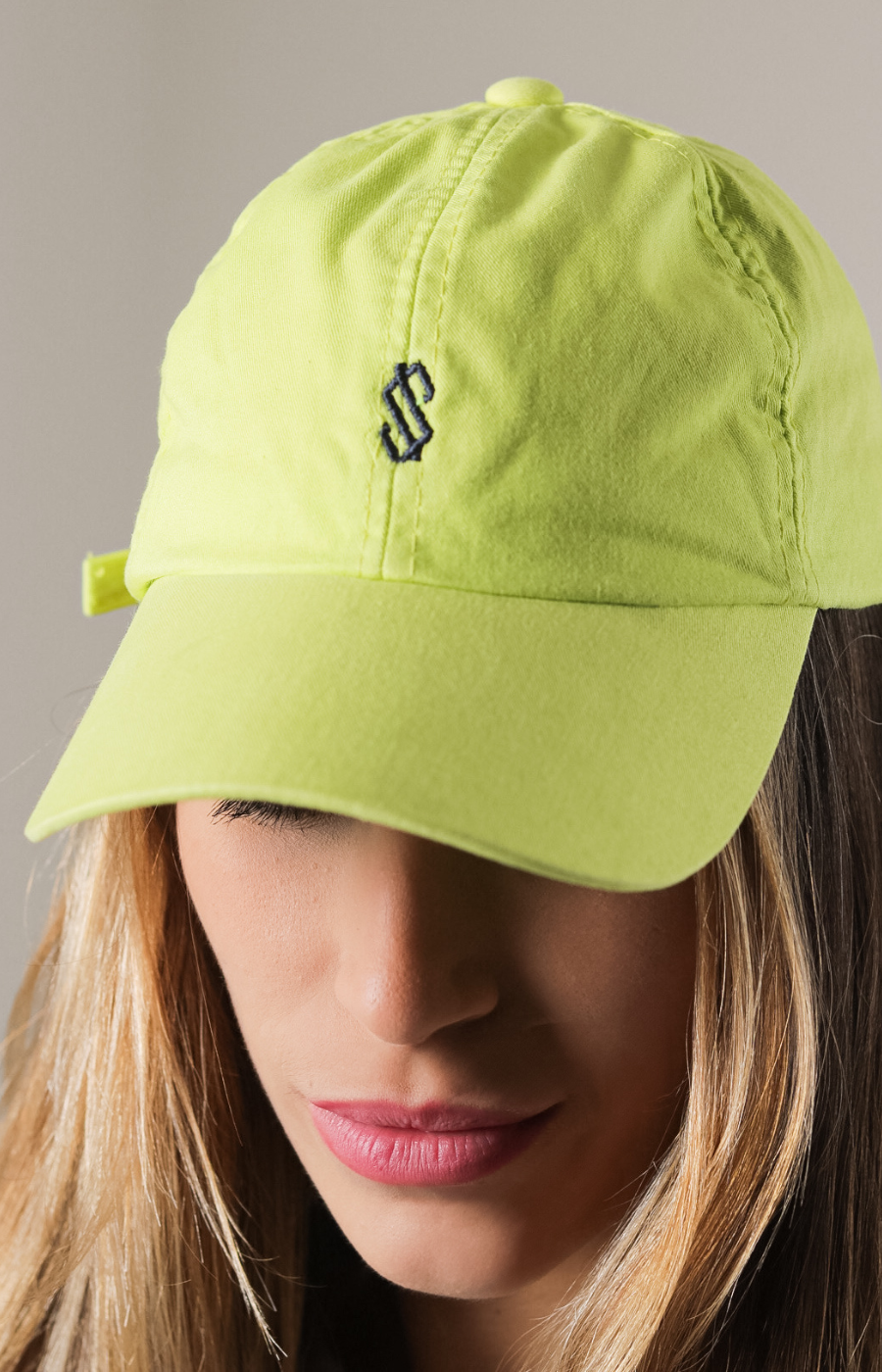BONÉ NEON VERDE